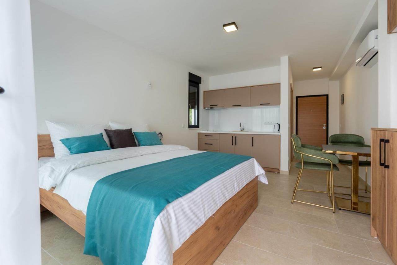 Villa Emina Sa Privatnom Plazom I Parkingom Neum Exterior photo